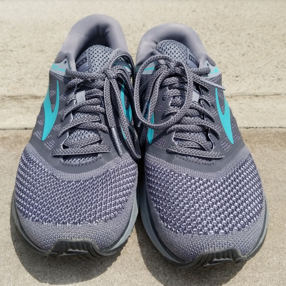 Womens Brooks Revel